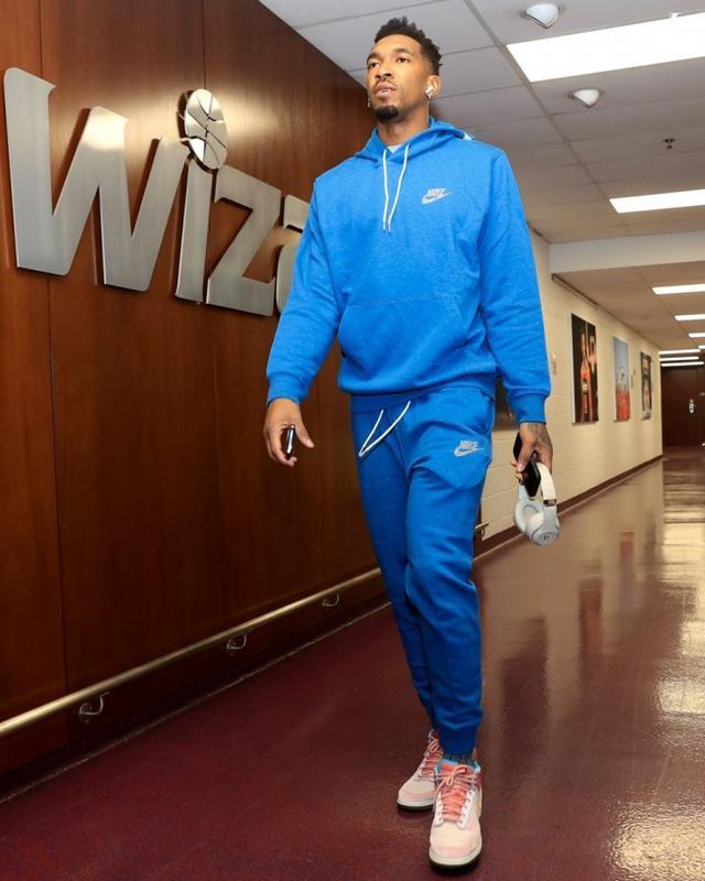 对比之下 对比之下