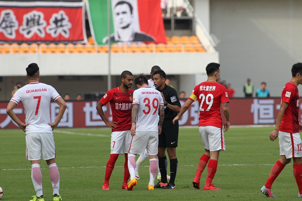 队与匹配波 队与匹配波